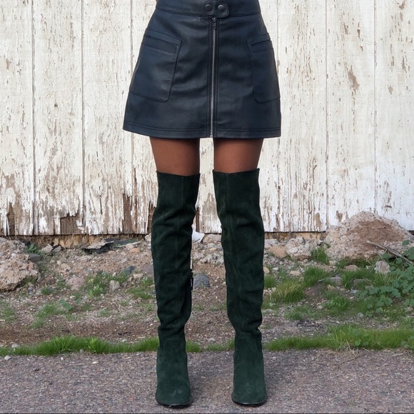 kelsi dagger brooklyn logan